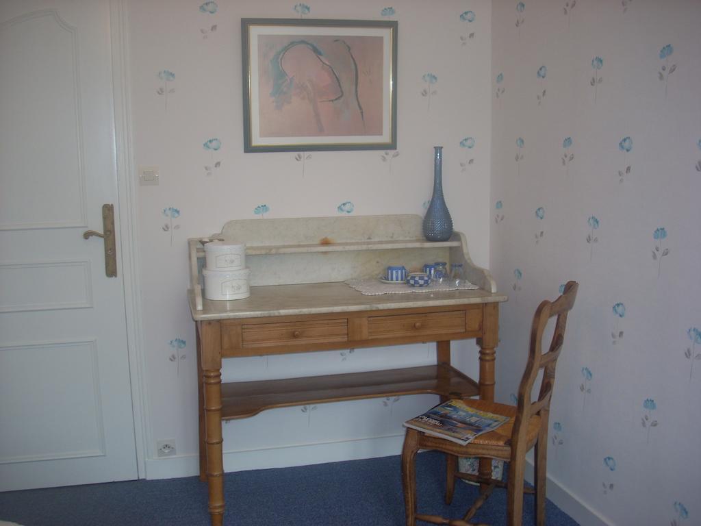 Chambres D'Hotes Kergollay Lanhouarneau Quarto foto