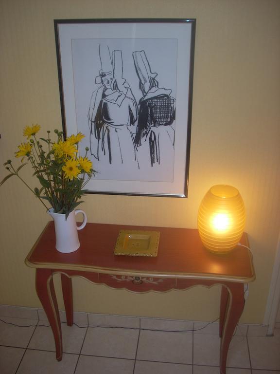 Chambres D'Hotes Kergollay Lanhouarneau Quarto foto